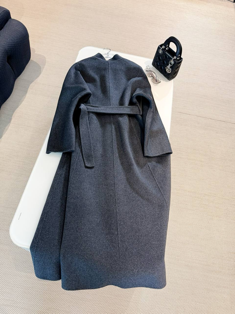 CHRISTIAN DIOR Женское пальто из кашемира  CHRISTIAN DIOR Женское пальто из кашемира