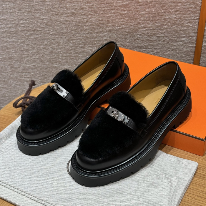 HERMES Женские лоферы Icone Kelly