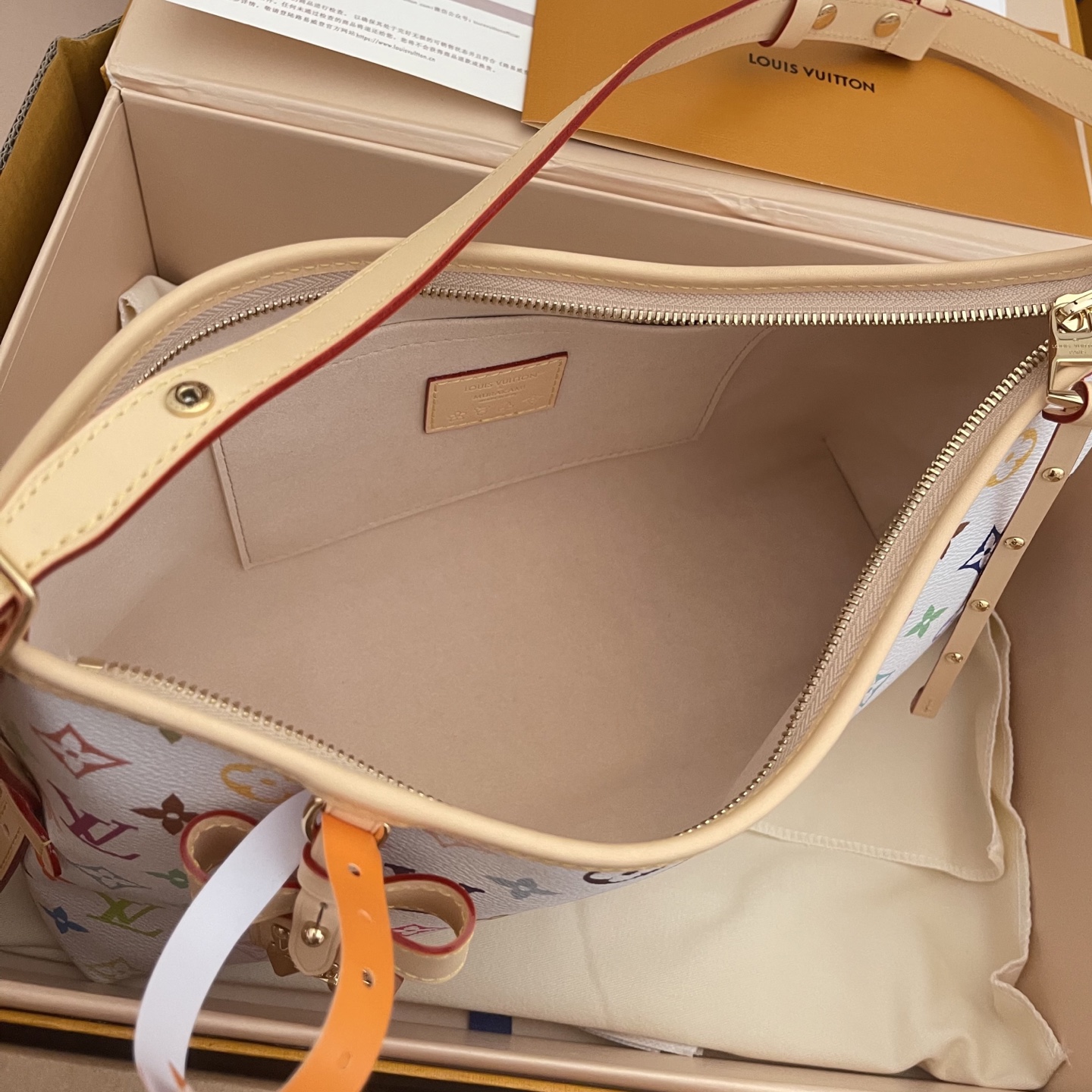 LOUIS VUITTON Женская Сумка Carryall East‑West M27578 LOUIS VUITTON Женская Сумка Carryall East‑West M27578