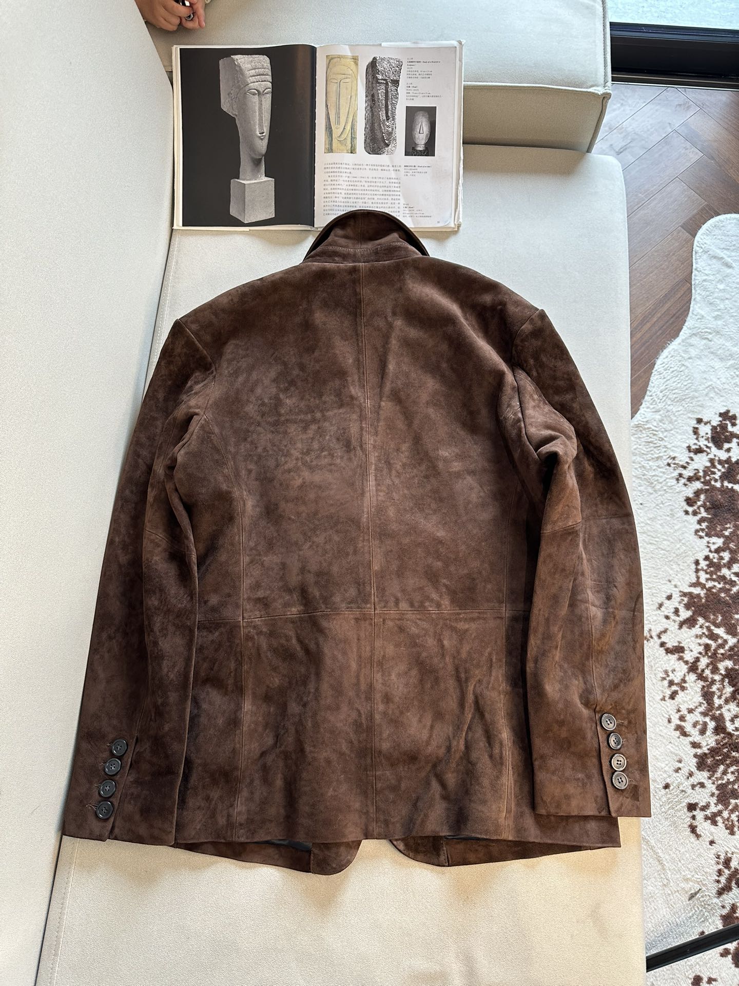 BALENCIAGA Женский жакет из замши BALENCIAGA Женский жакет из замши