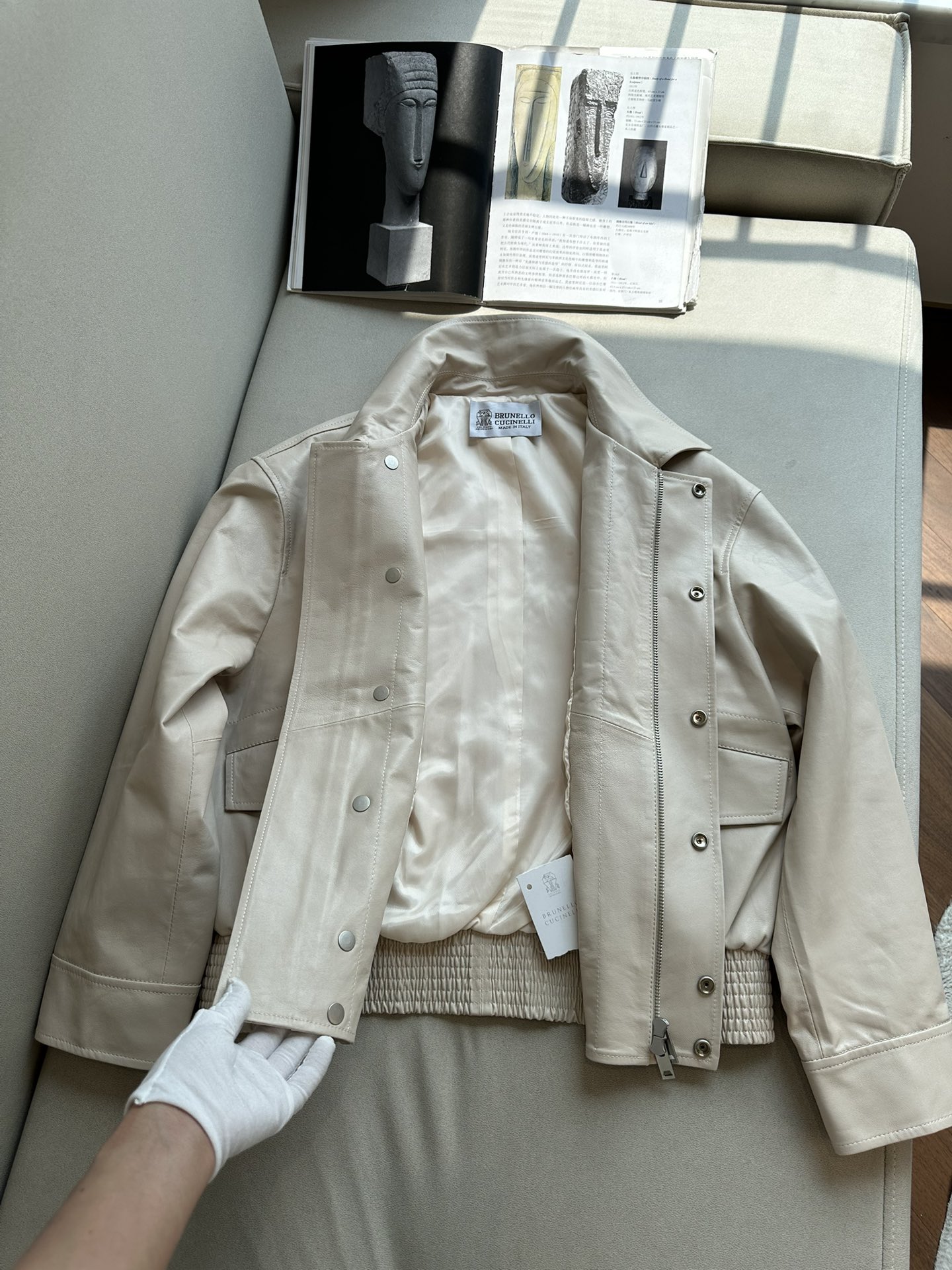 BRUNELLO CUCINELLI Женская кожаная куртка BRUNELLO CUCINELLI Женская кожаная куртка