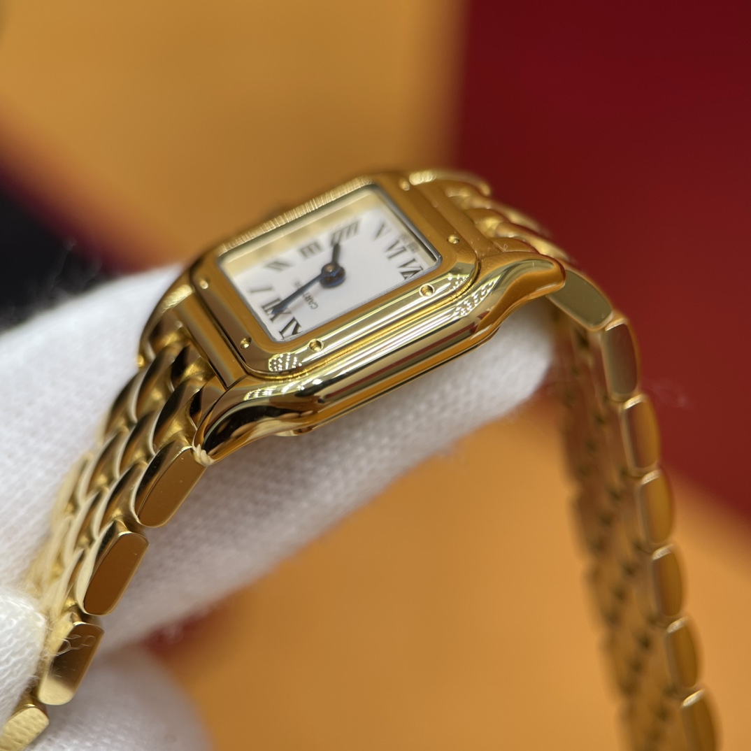 CARTIER Женские часы Panthère de Cartier mini WGPN0036 CARTIER Женские часы Panthère de Cartier mini WGPN0036