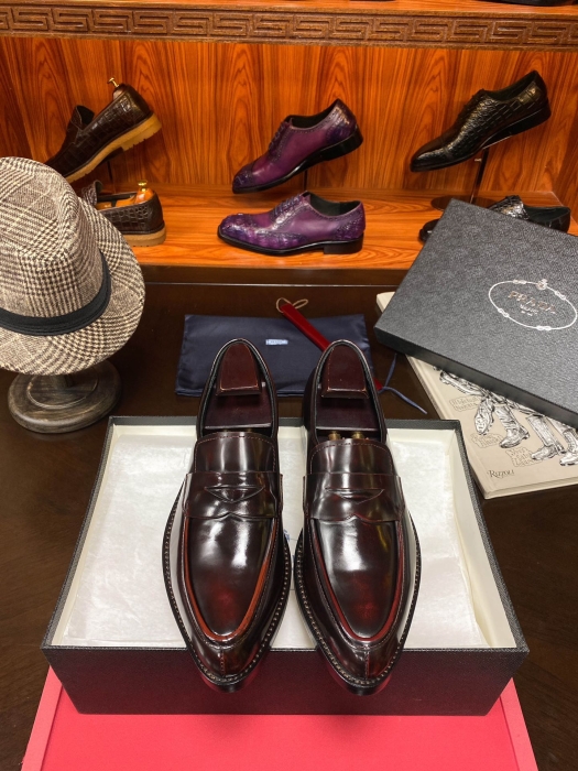 PRADA Мужские кожаные туфли