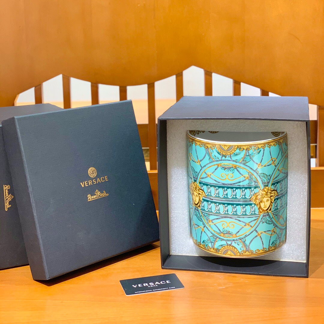 VERSACE Ваза La Scala del Palazzo 18 VERSACE Ваза La Scala del Palazzo 18