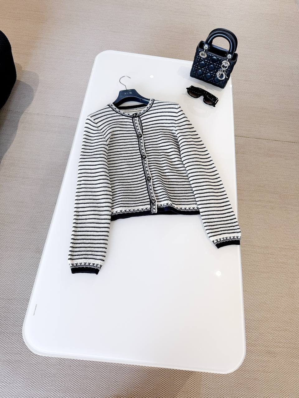 CHRISTIAN DIOR Женский кардиган CHRISTIAN DIOR Женский кардиган