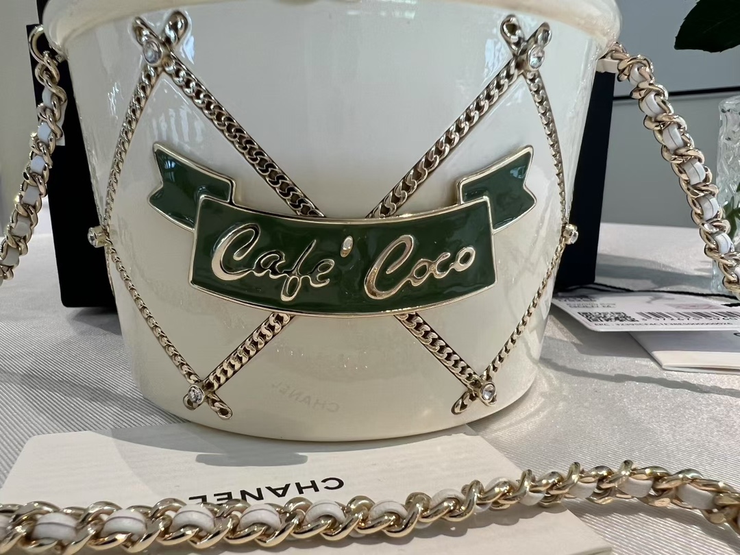 CHANEL Женская сумка 25C Ice Cream CHANEL Женская сумка 25C Ice Cream