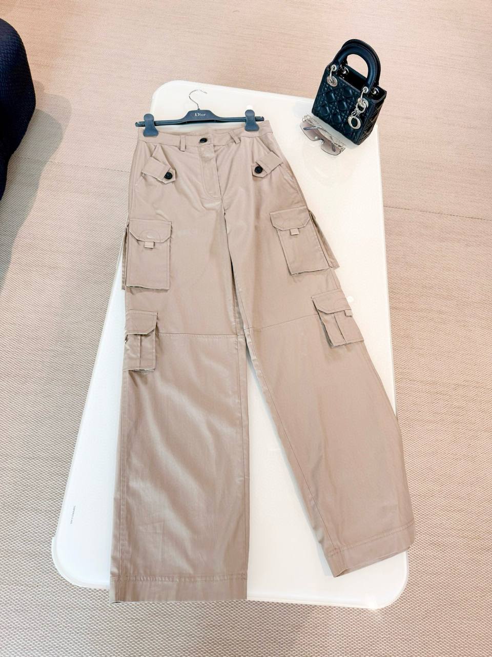 CHRISTIAN DIOR Женские брюки CHRISTIAN DIOR Женские брюки