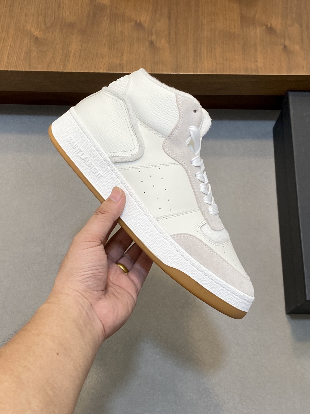 SAINT LAURENT Мужские кроссовки  SAINT LAURENT Мужские кроссовки