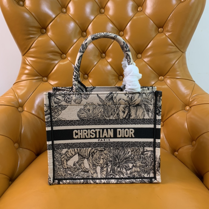 CHRISTIAN DIOR Женская сумка Dior Book Tote Etoile