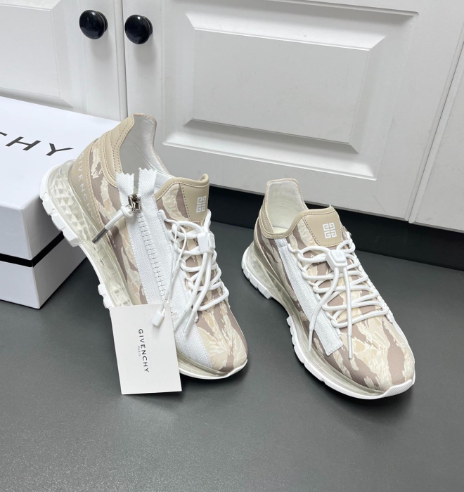 GIVENCHY Мужские кроссовки