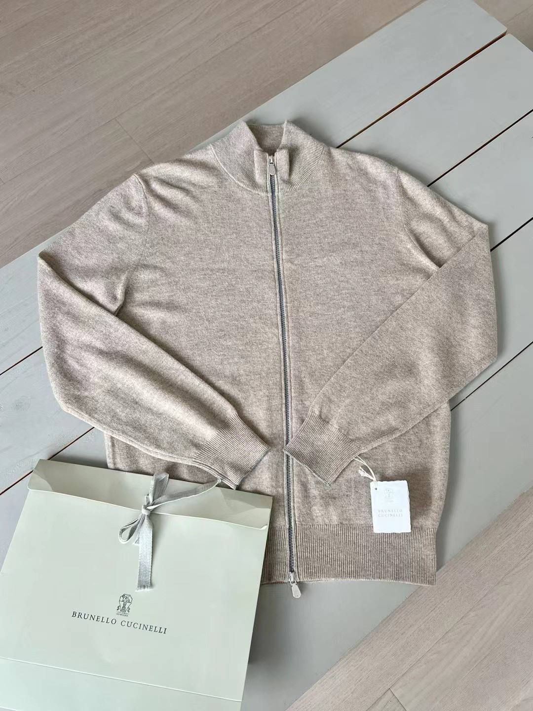 BRUNELLO CUCINELLI Мужской джемпер из кашемира  BRUNELLO CUCINELLI Мужской джемпер из кашемира