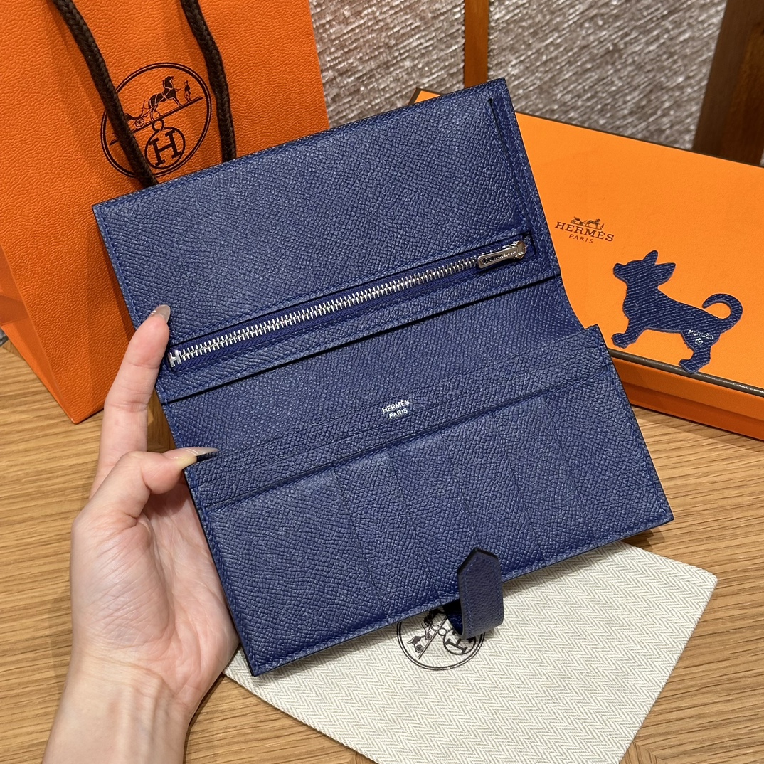 HERMES Кошелёк Bearn 17.5 см M3/Blue encer Epsom HERMES Кошелёк Bearn 17.5 см M3/Blue encer Epsom