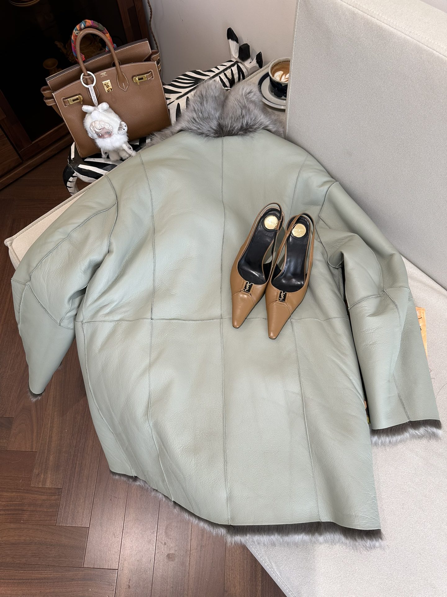 GUCCI Женская шуба из овчины GUCCI Женская шуба из овчины