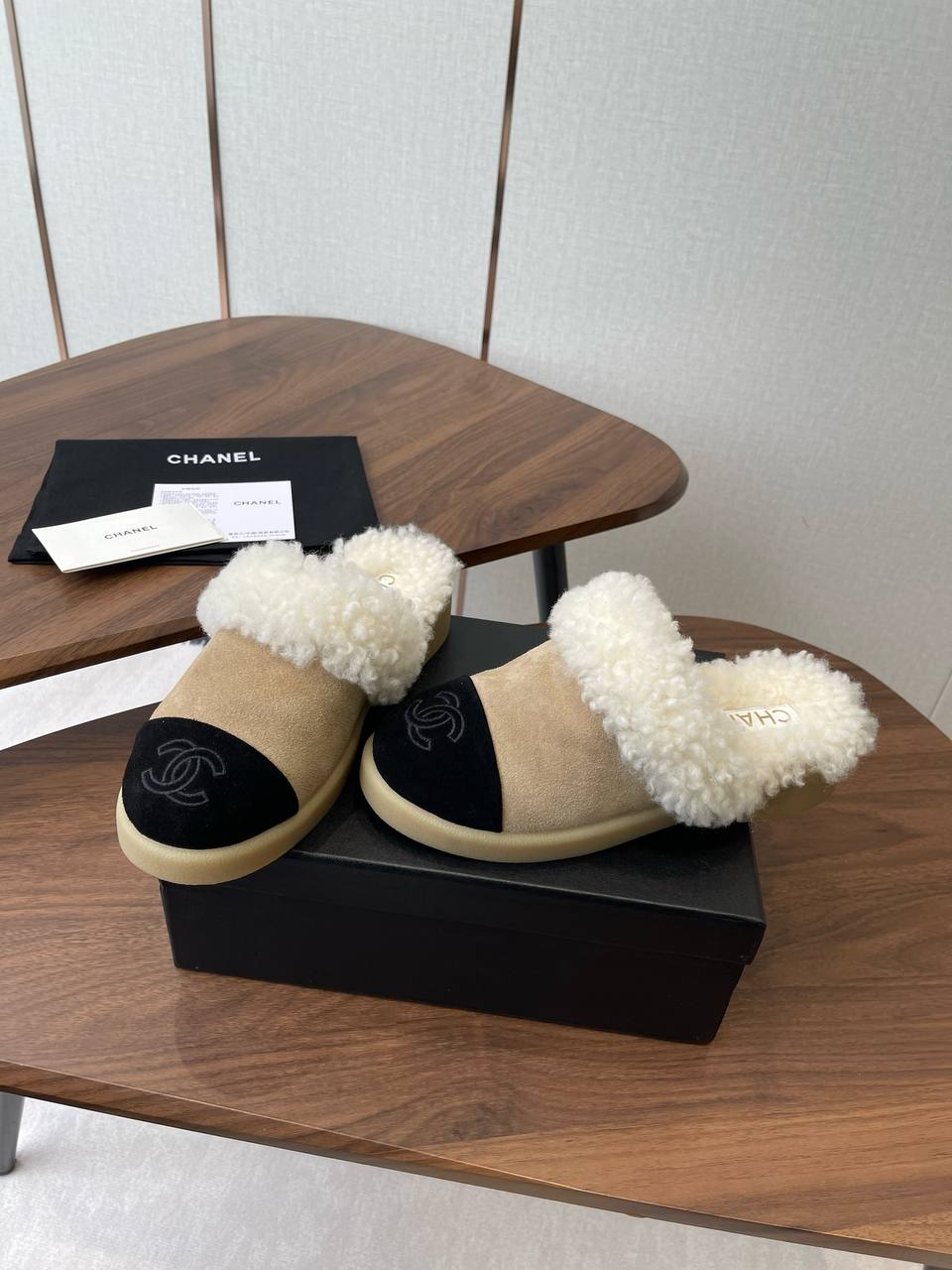 CHANEL Женские мюли CHANEL Женские мюли