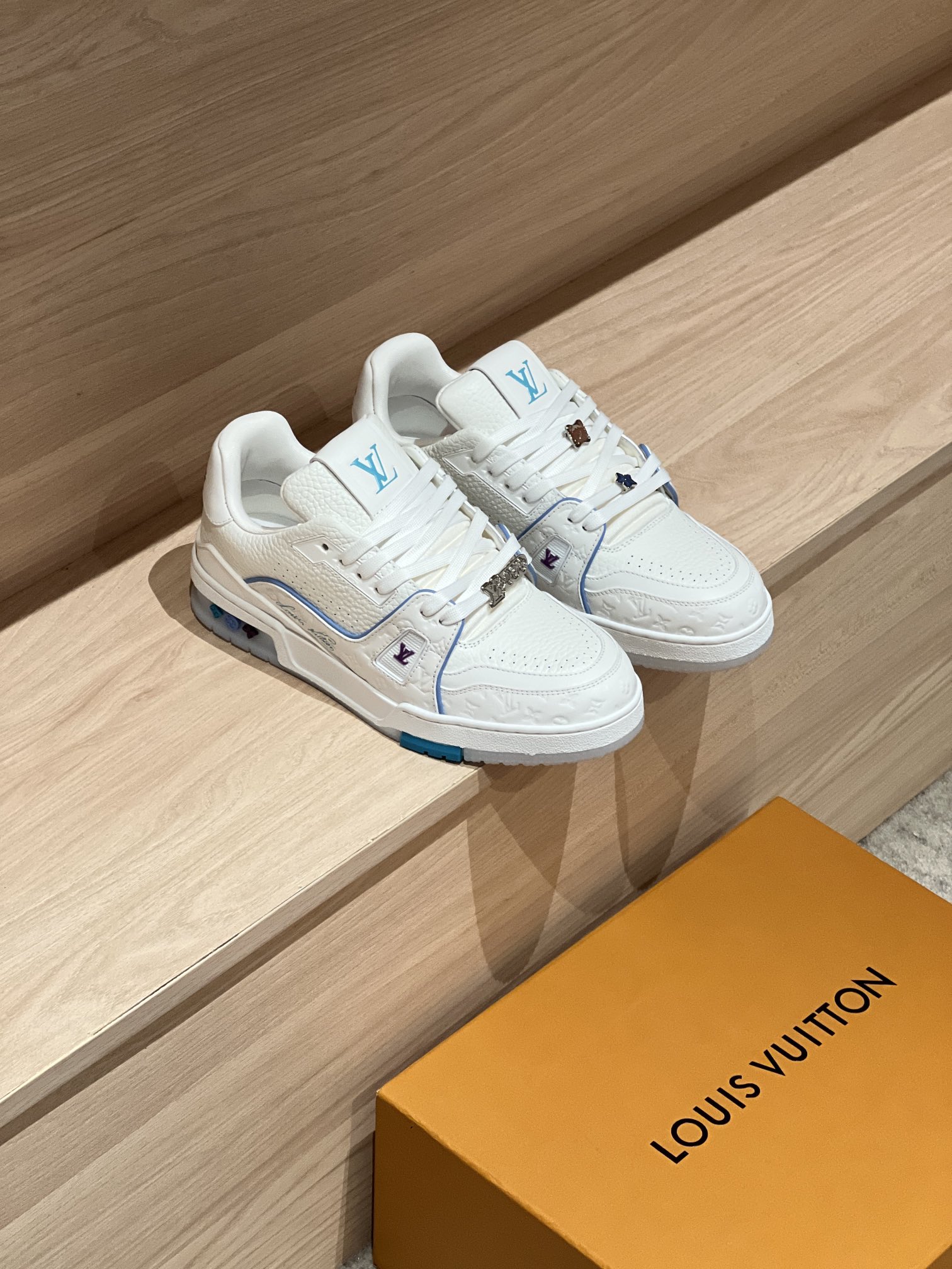 LOUIS VUITTON Кроссовки LV Trainer 25FW