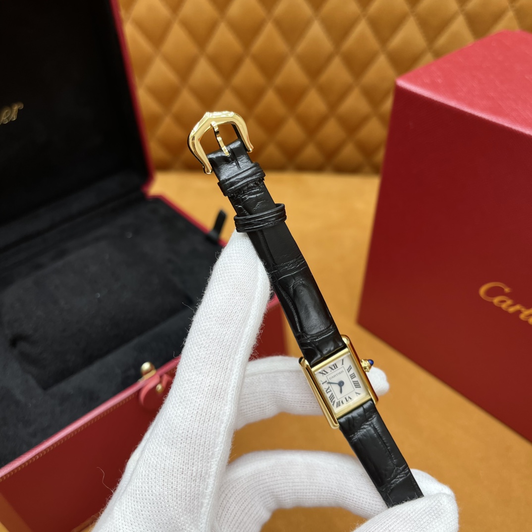 CARTIER Женские часы Tank Louis Cartier WGTA0352 24 мм кварц CARTIER Женские часы Tank Louis Cartier WGTA0352 24 мм кварц