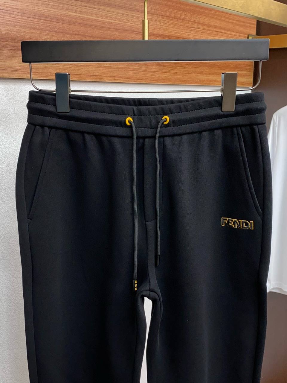 FENDI Мужские брюки FENDI Мужские брюки