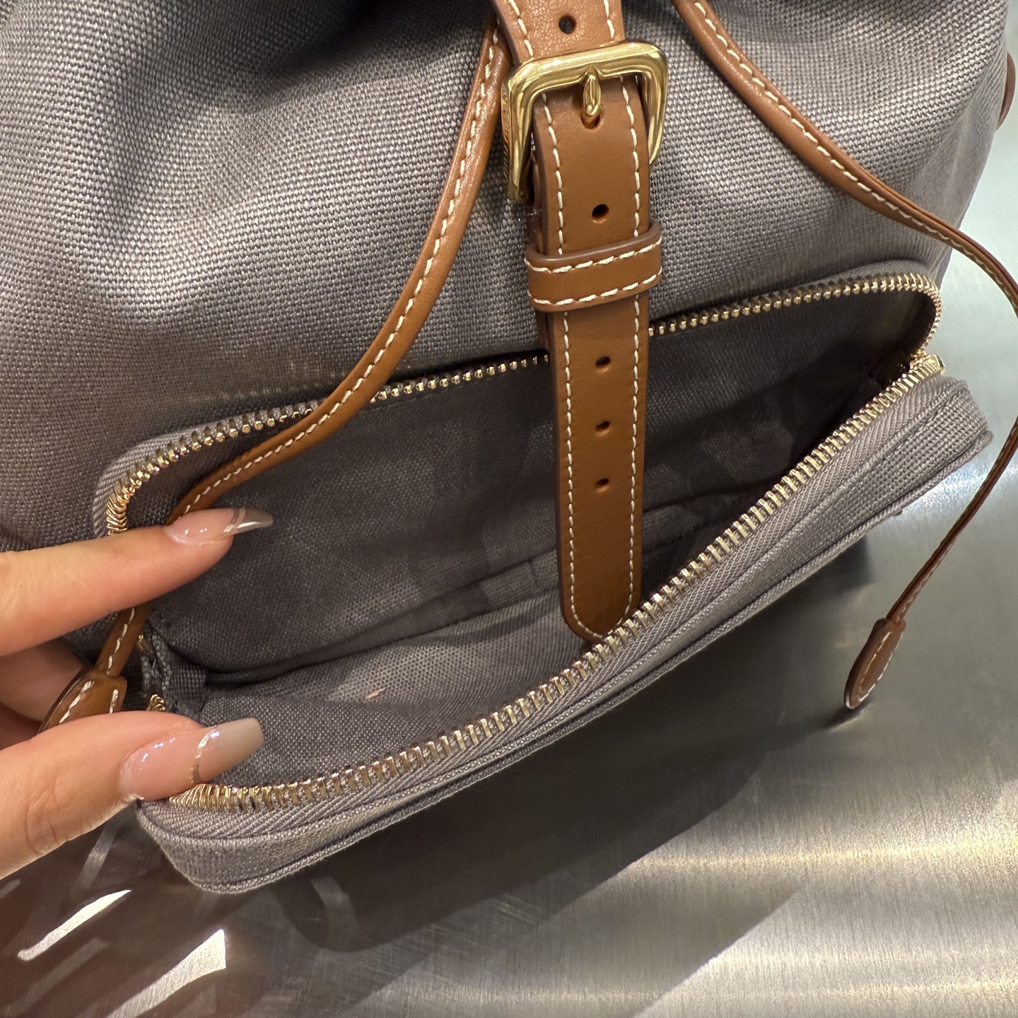 MIU MIU Женский рюкзак Canvas and leather