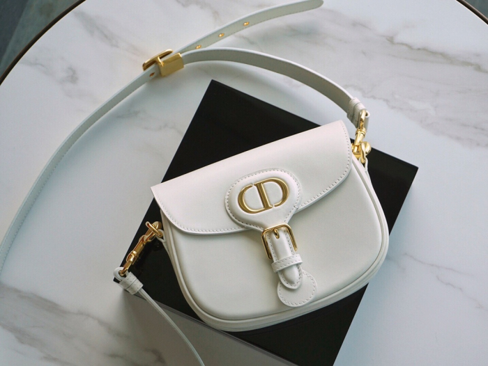 CHRISTIAN DIOR Женская сумка Bobby телячья кожа