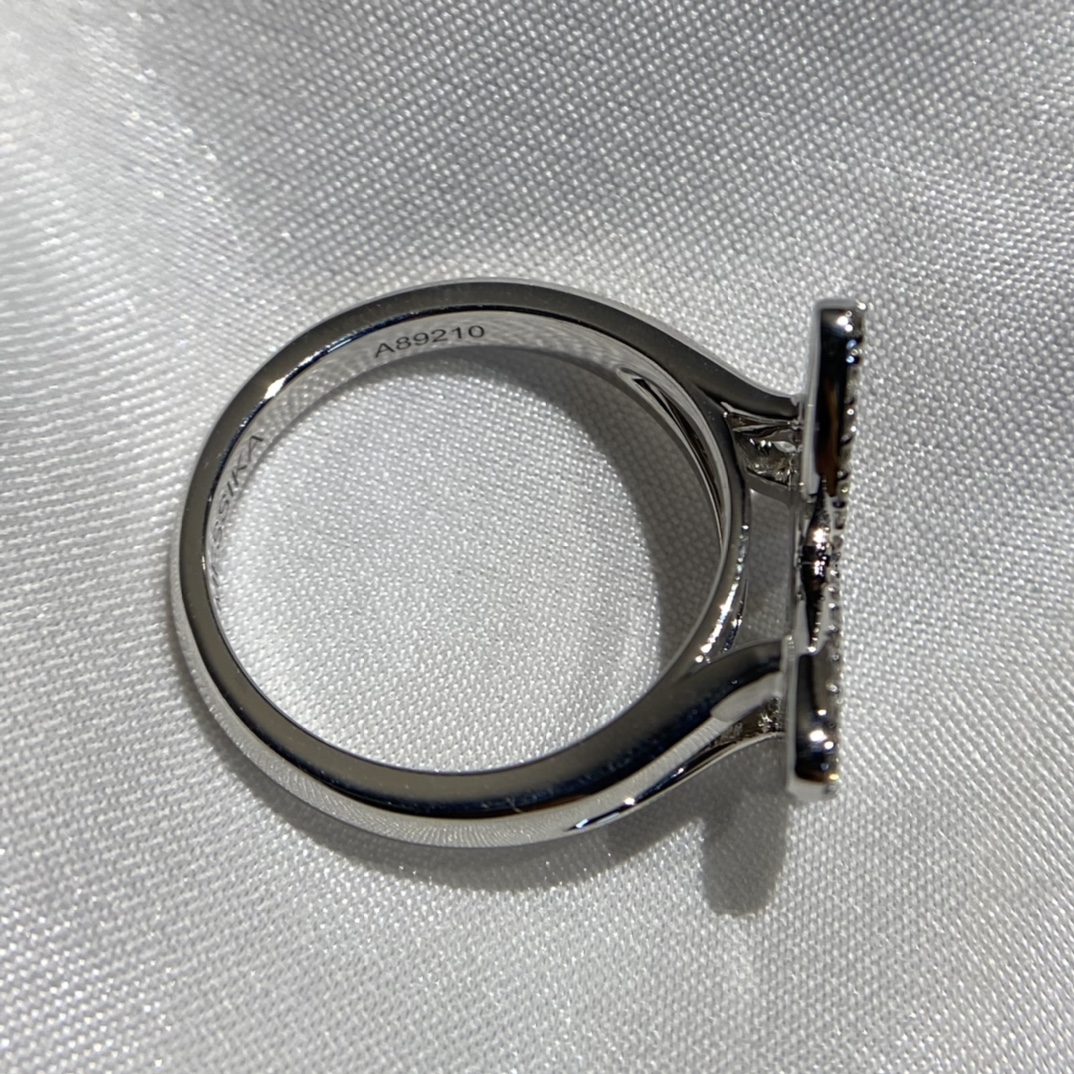 MESSIKA Кольцо из белого золота и бриллиантов MESSIKA Кольцо из белого золота и бриллиантов