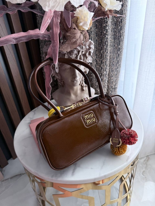 MIU MIU Женская сумка Arcadie