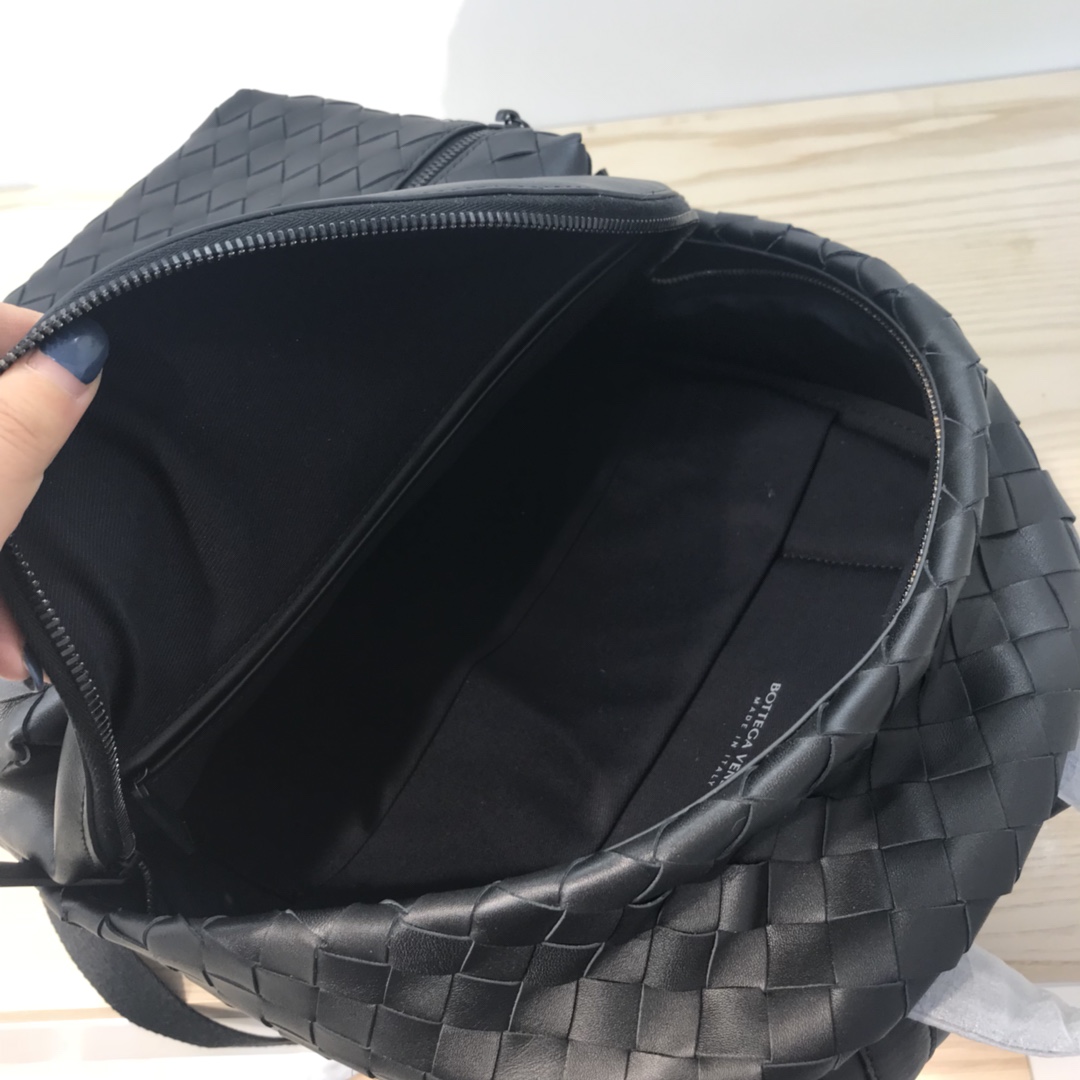 BOTTEGA VENETA Мужской Рюкзак BOTTEGA VENETA Мужской Рюкзак