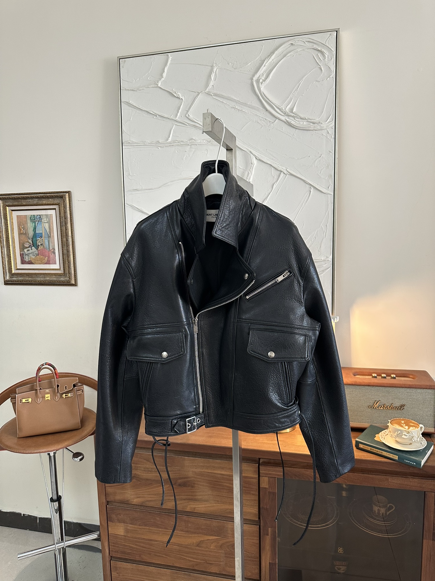 SAINT LAURENT Женская кожаная куртка классического кроя SAINT LAURENT Женская кожаная куртка классического кроя