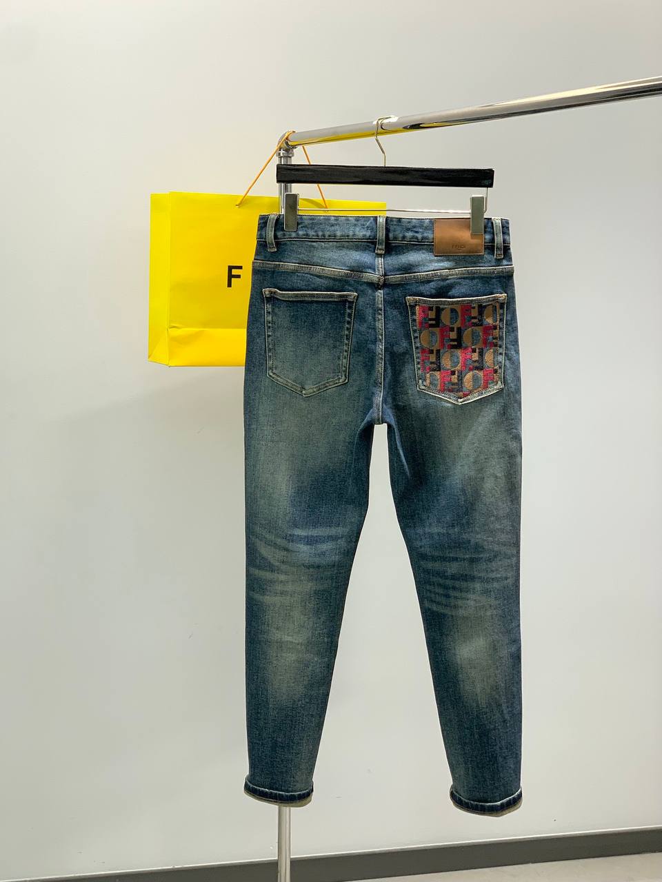 FENDI Мужские джинсы FENDI Мужские джинсы