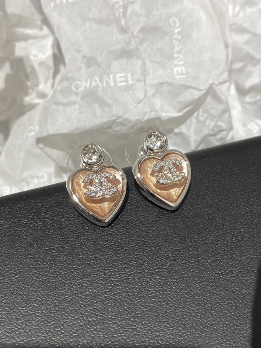 CHANEL Женские серьги гвоздики 25P