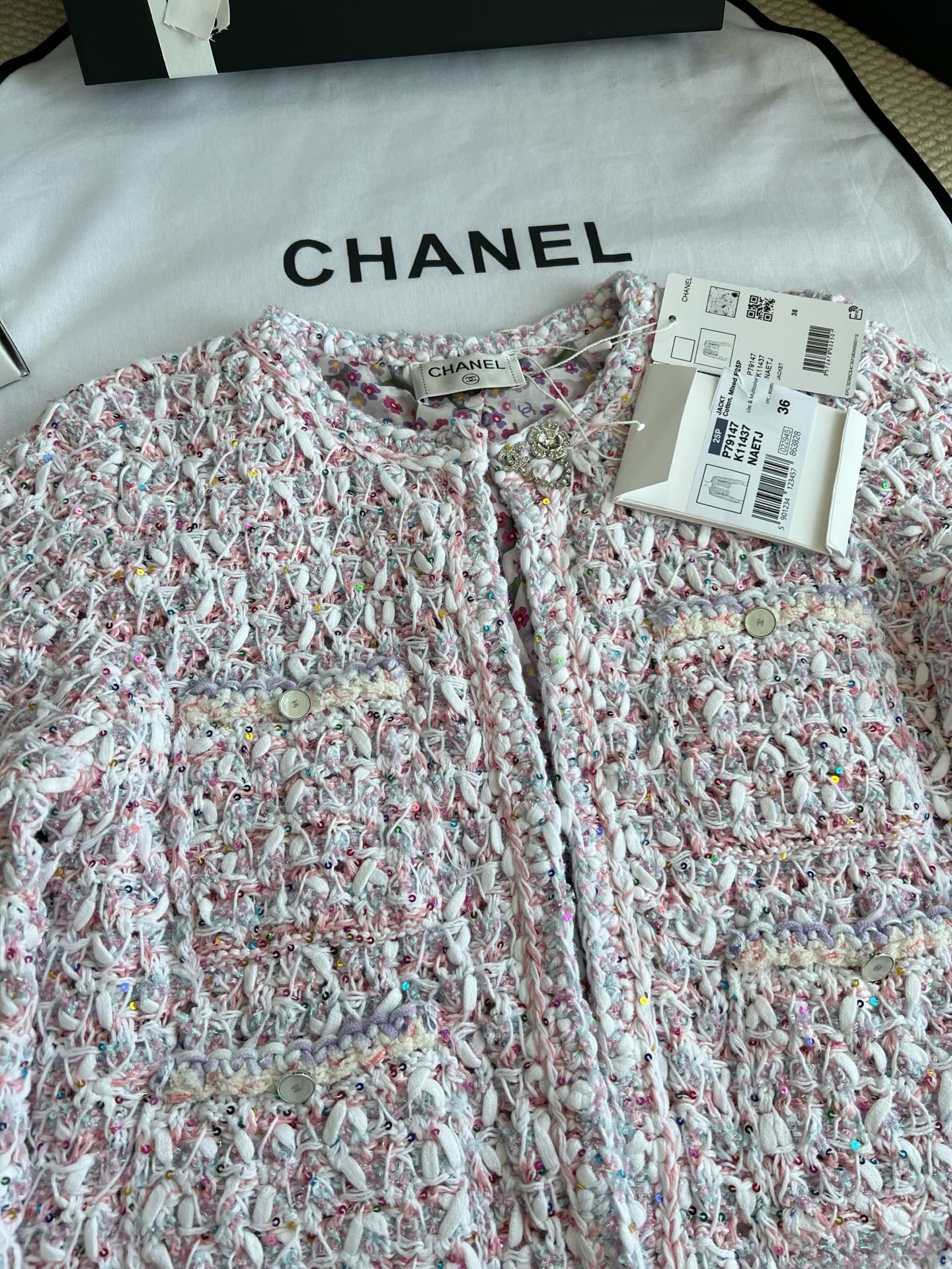 CHANEL Женский жакет CHANEL Женский жакет