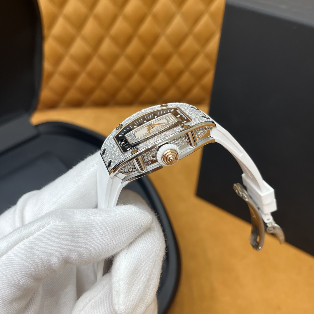 RICHARD MILLE Женские часы RM 07-01 RICHARD MILLE Женские часы RM 07-01