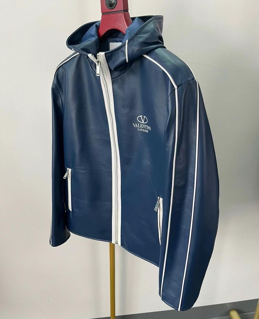 VALENTINO Мужская кожаная куртка VALENTINO Мужская кожаная куртка