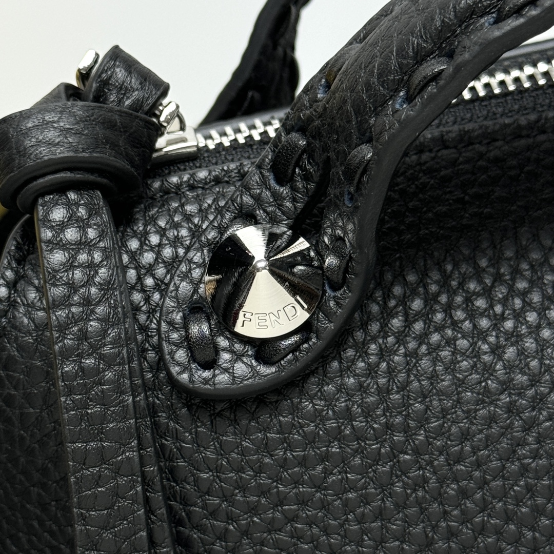 FENDI Женская сумка By The Way Selleria