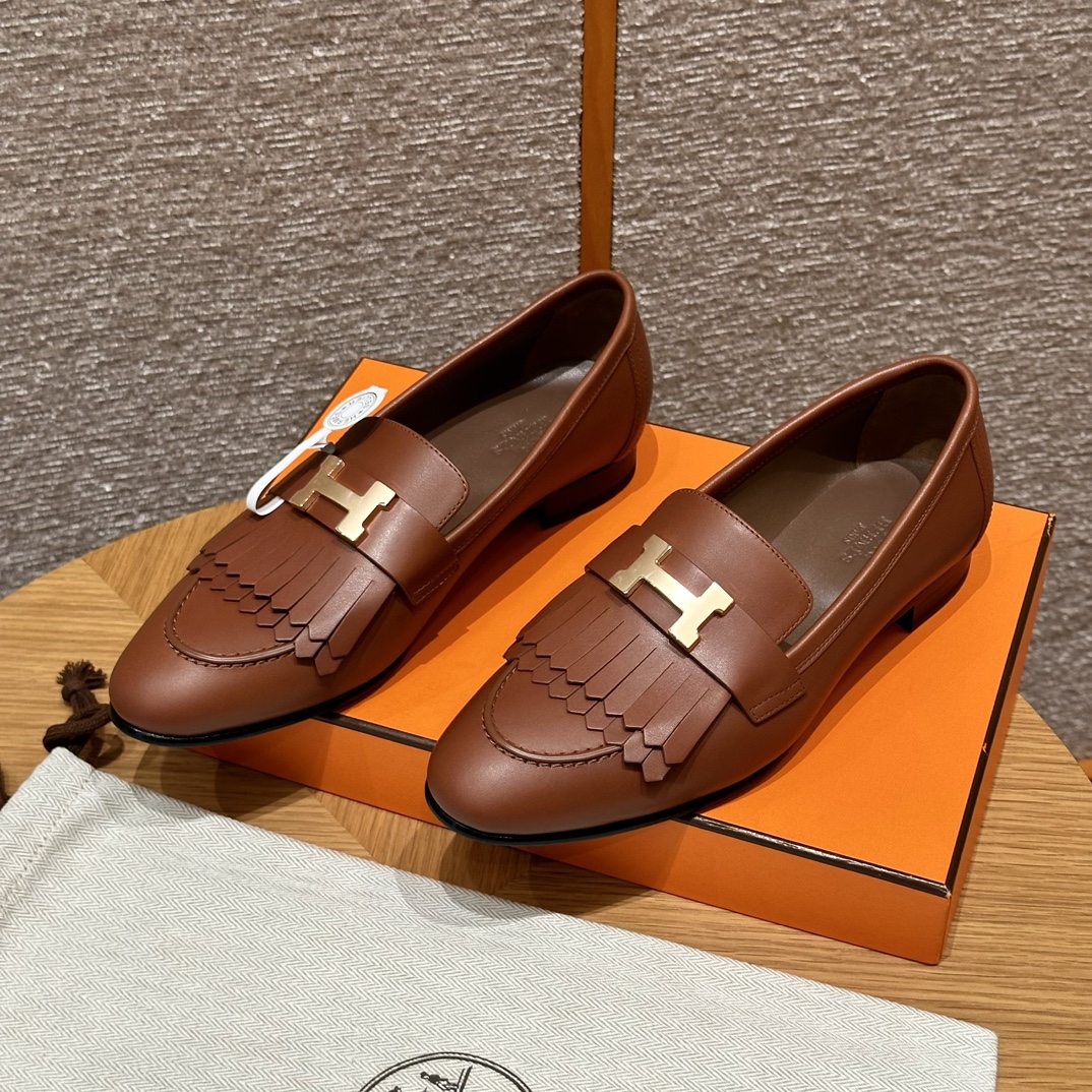 HERMES Женские лоферы Royal 