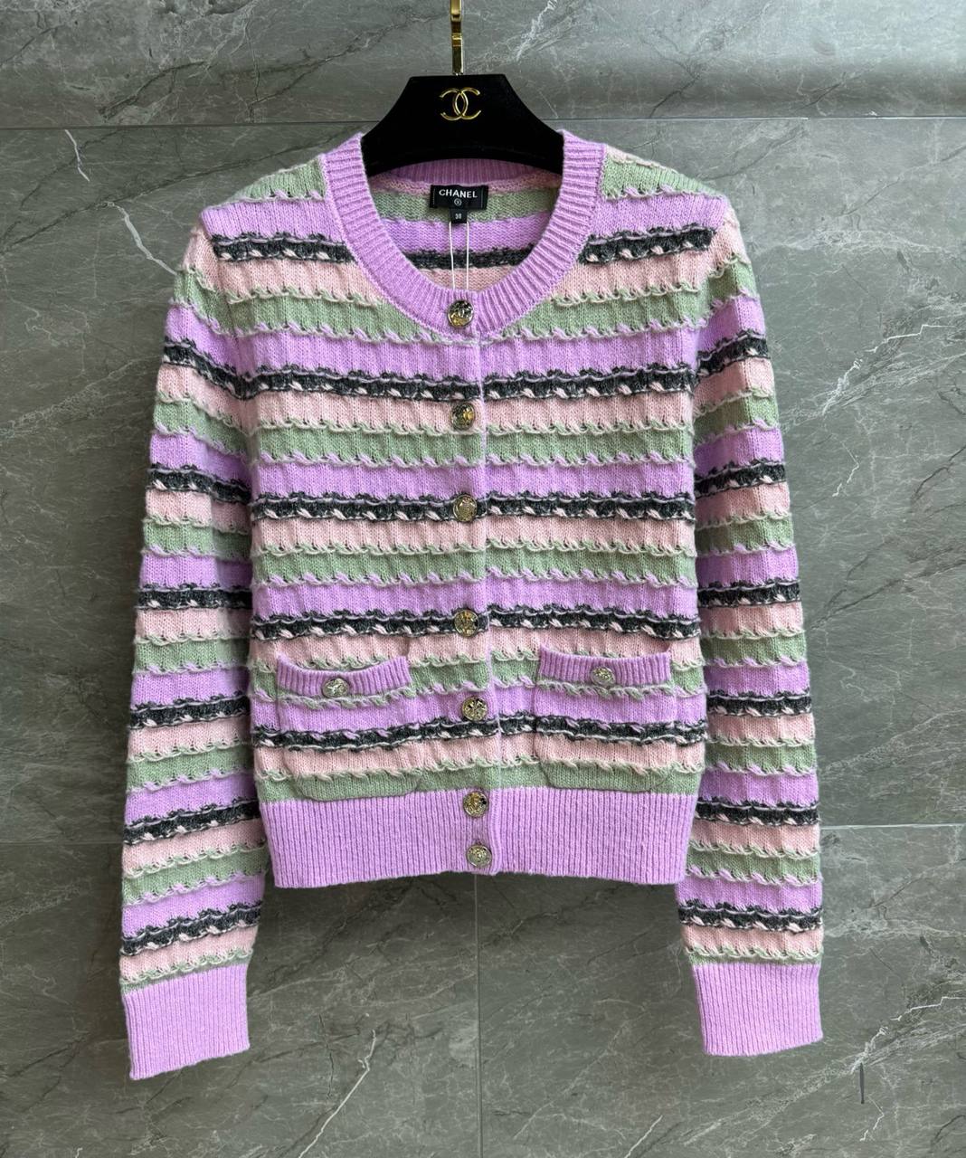 CHANEL Женский кардиган из кашемира  CHANEL Женский кардиган из кашемира
