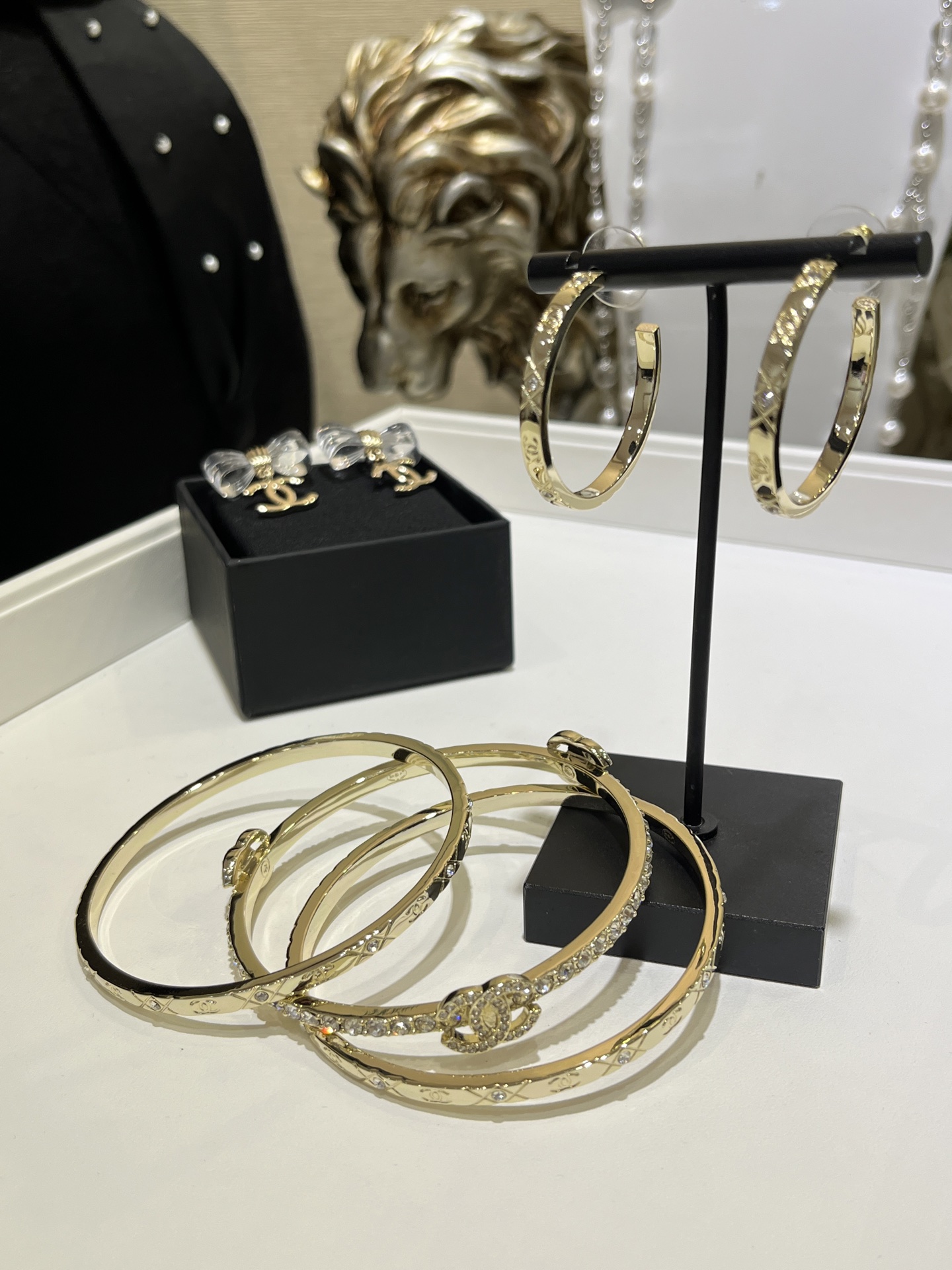 CHANEL Женский тройной браслет 25A CHANEL Женский тройной браслет 25A