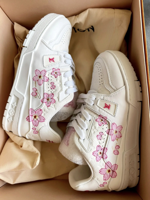 LOUIS VUITTON Кроссовки Trainer