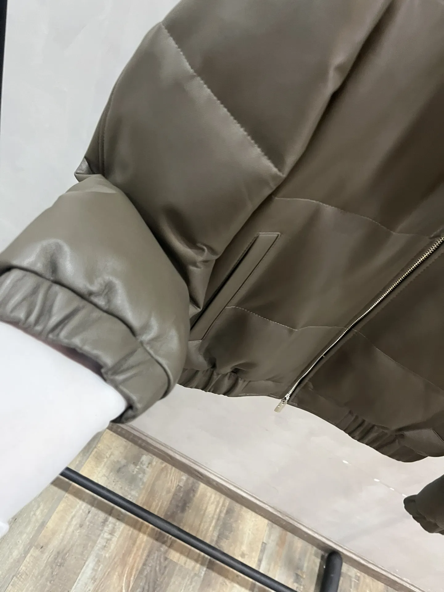 BURBERRY Мужская кожаная куртка BURBERRY Мужская кожаная куртка