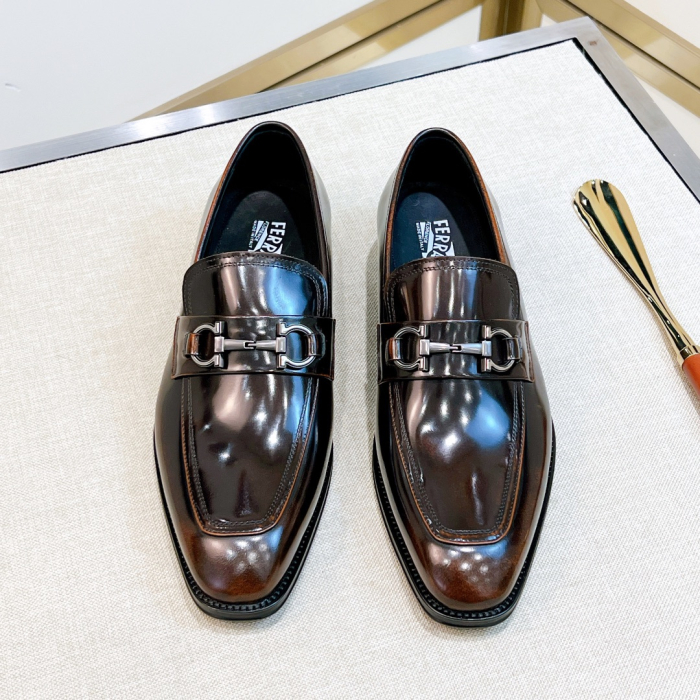 SALVATORE FERRAGAMO Мужские лоферы коровья кожа