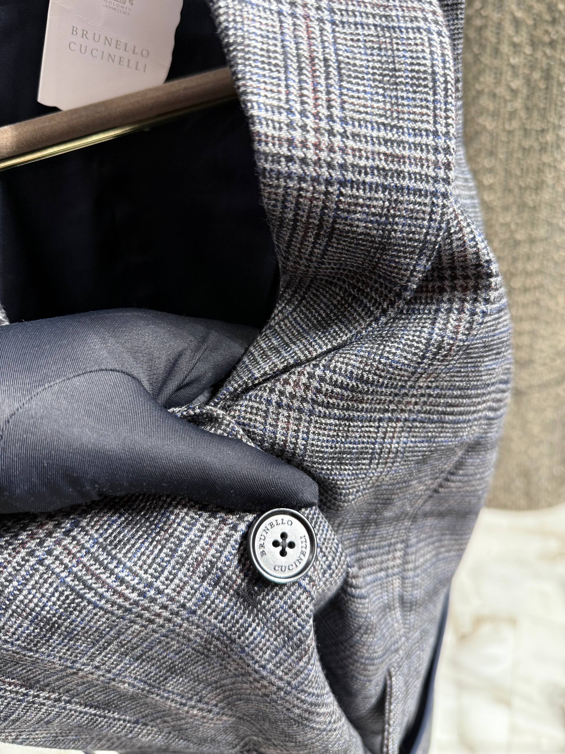 BRUNELLO CUCINELLI Женский классический костюм BRUNELLO CUCINELLI Женский классический костюм