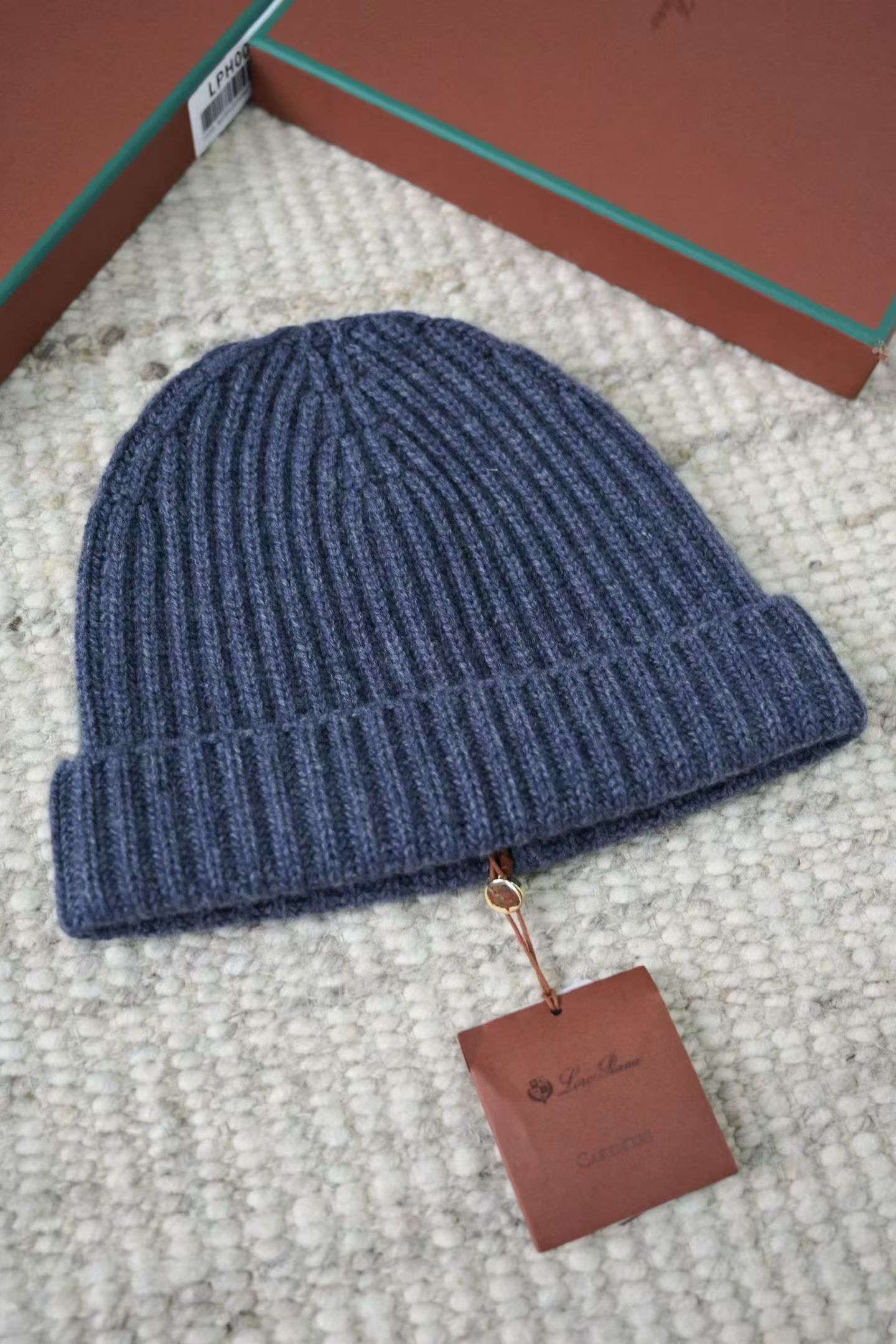 LORO PIANA Мужская шапка из кашемира 