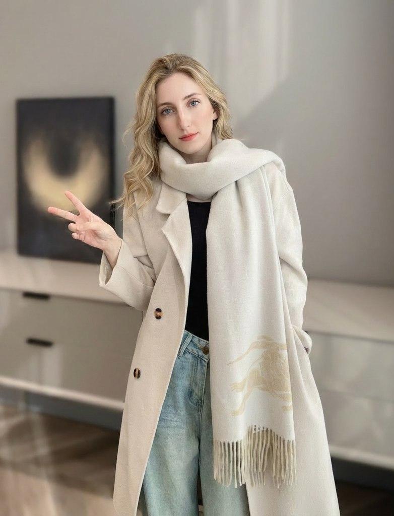 BURBERRY Женский шарф из кашемира BURBERRY Женский шарф из кашемира