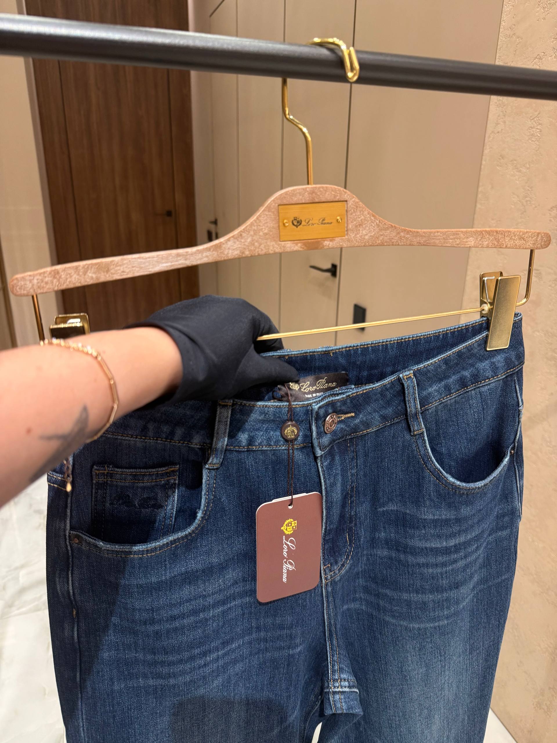 LORO PIANA Женские джинсы  LORO PIANA Женские джинсы