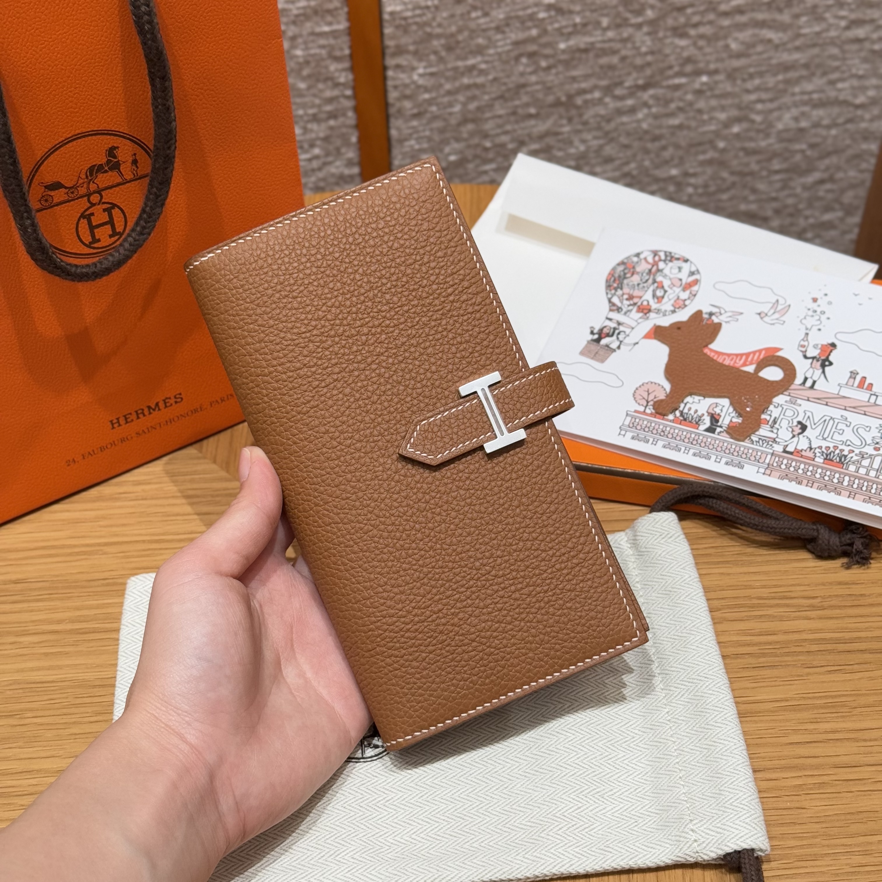 HERMES Кошелёк Bearn 17.5 см 37/Gold Togo HERMES Кошелёк Bearn 17.5 см 37/Gold Togo