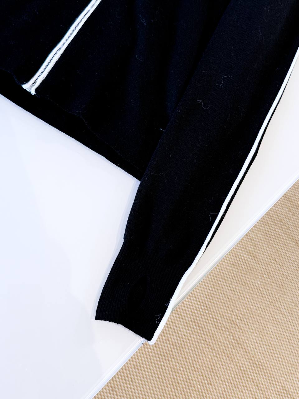 CHANEL Женский лонгслив из шерсти 