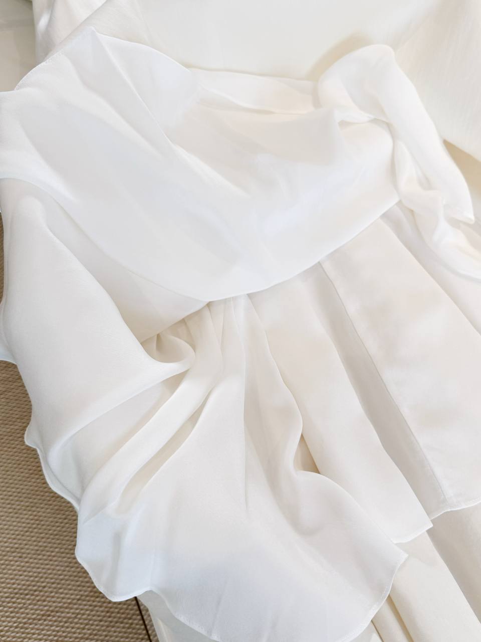 CHRISTIAN DIOR Женское атласное платье CHRISTIAN DIOR Женское атласное платье