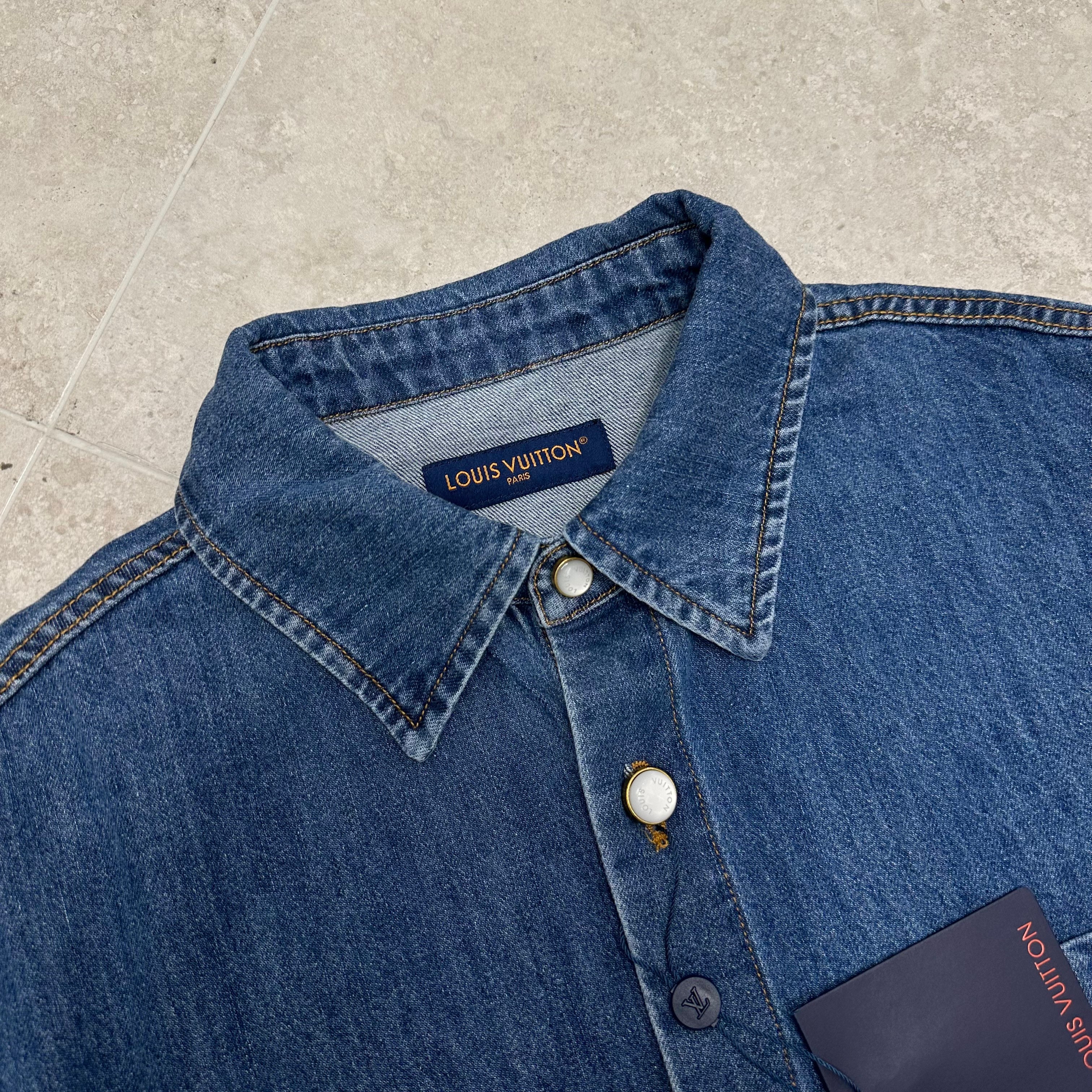 LOUIS VUITTON Мужская джинсовая рубашка LOUIS VUITTON Мужская джинсовая рубашка