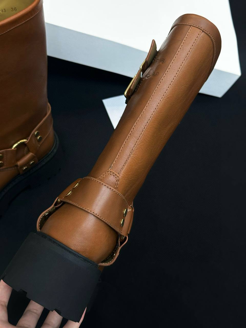 СELINE Женские сапоги из телячьей кожи СELINE Женские сапоги из телячьей кожи