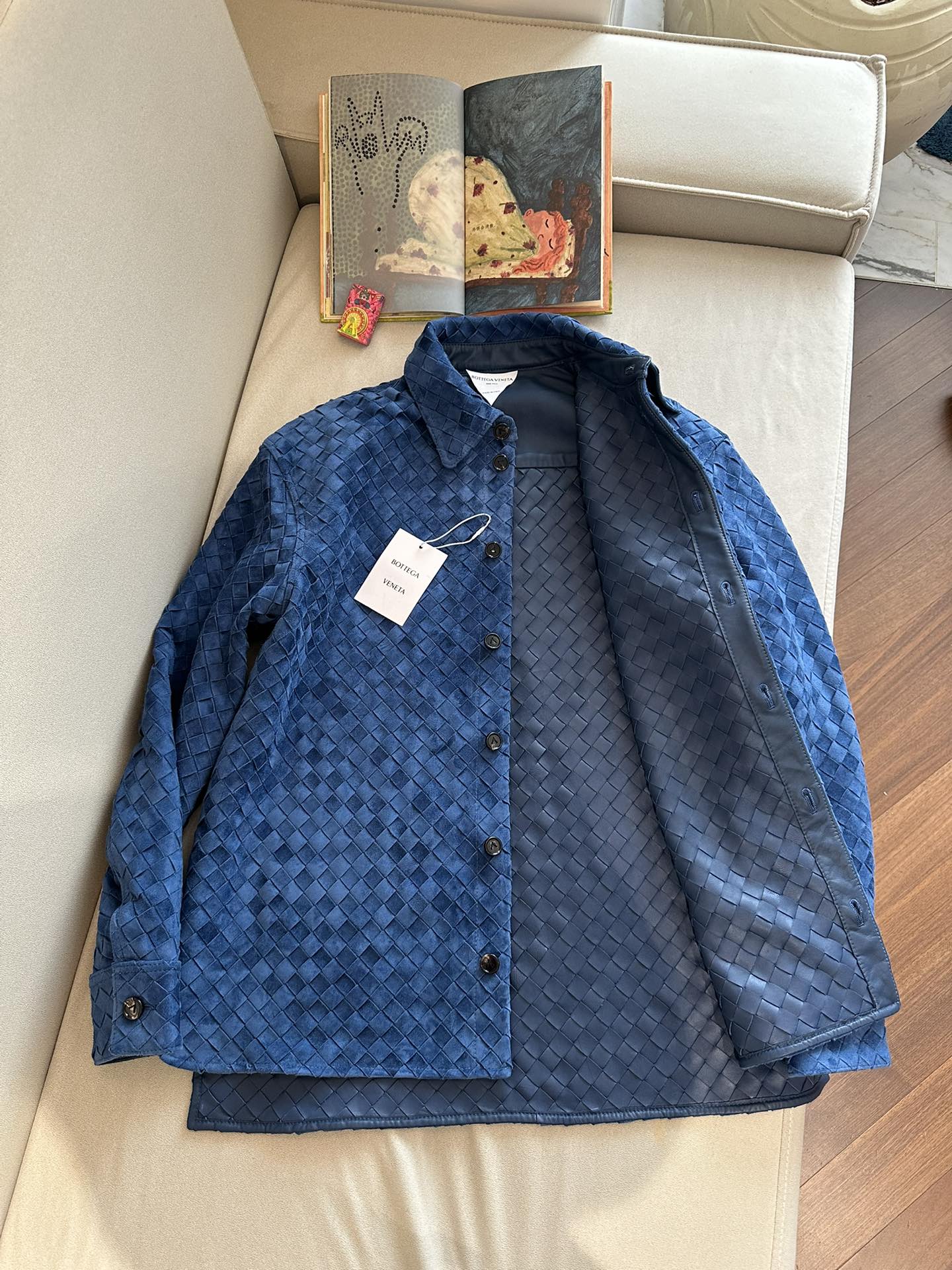 BOTTEGA VENETA Женская рубашка из замши в плетении Intrecciato