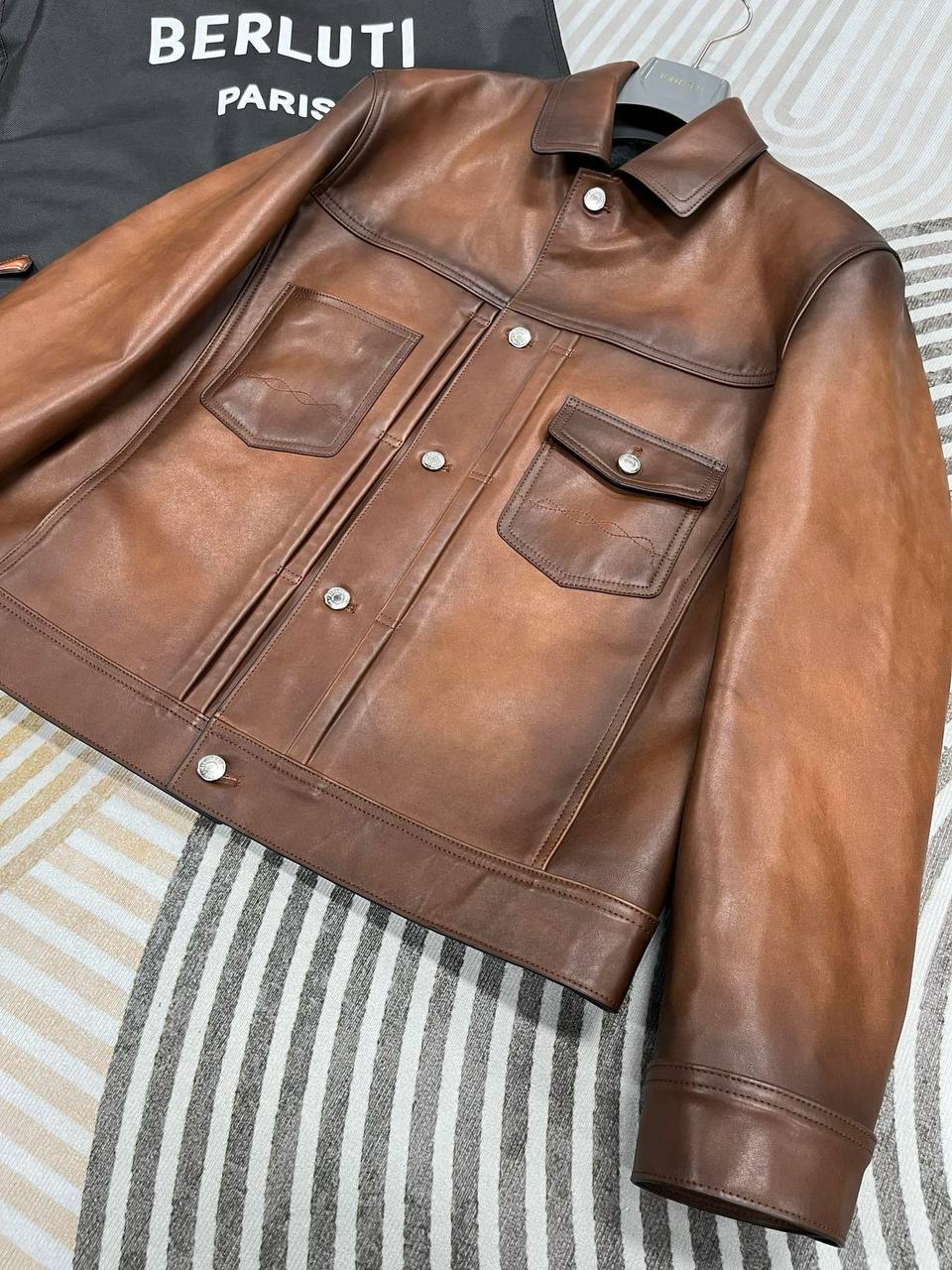 BERLUTI Мужская кожаная куртка из телячьей кожи  BERLUTI Мужская кожаная куртка из телячьей кожи